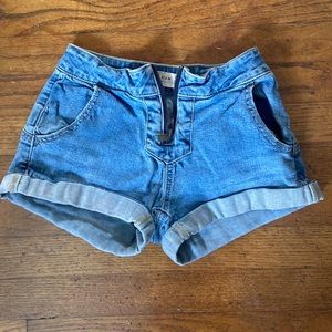 High Rise shorts with star detailing on back